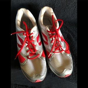 Men’s “Motus=Motion” running shoes - size 13